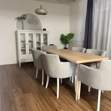 Deluxe Magnolia 2 Apartment *